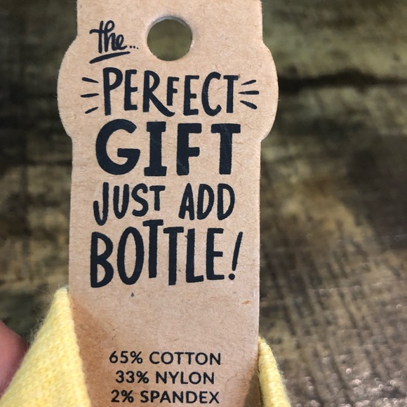 Wine bottle sweater - Picture 3 of 4